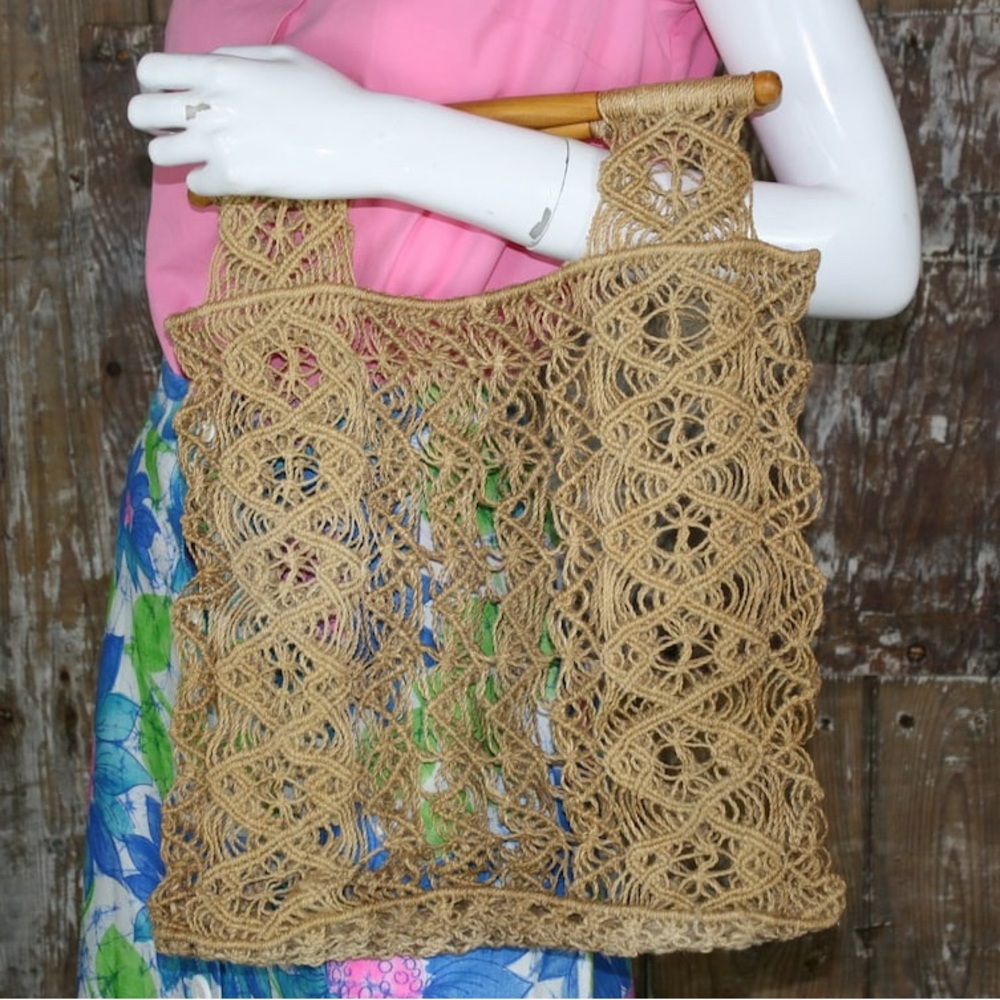 Great condition Vintage macrame bag, 60s/ 70s wooden handled string handbag